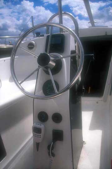 2001 Macgregor 26X sailboat