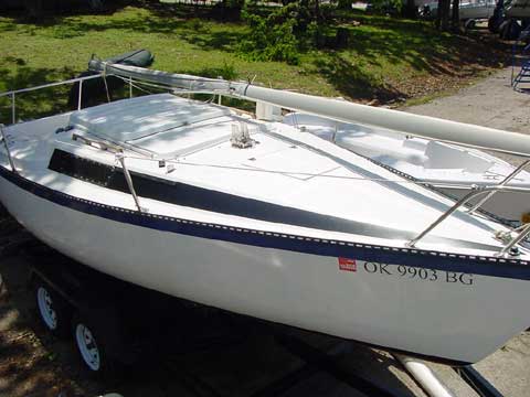 Merit 22 sailing boat