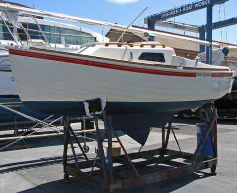 Montgomery 17 sailboat