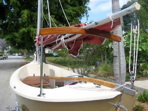 Florida Bay Mud Hen, 1983 sailboat