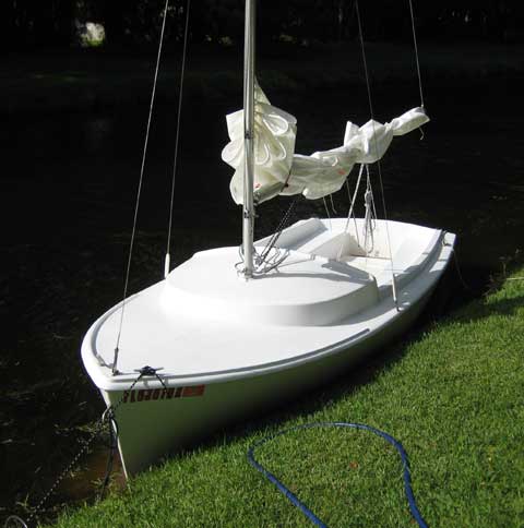 Oday Daysailer II sailboat