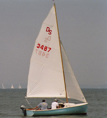 late 1960's Oday Daysailer 17