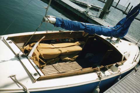 Pearson Ensign 22 sailboat