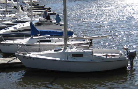 Seafarer 22 sailboat