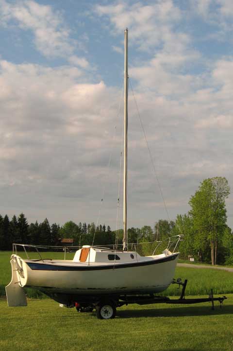 Slipper 17 sailboat