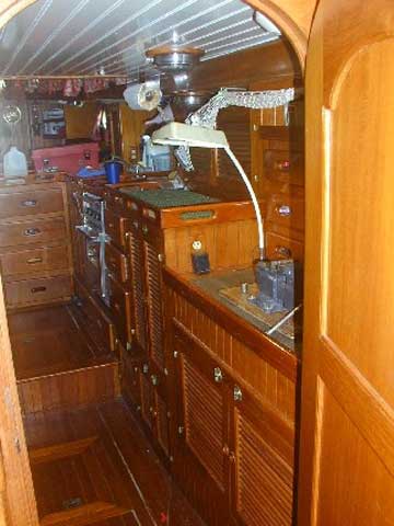 1984 Morea Spindrift 43 sailboat