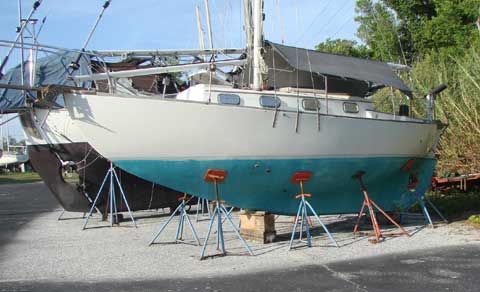 Voyager 26 sailboat