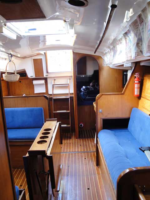 Wauquiez Pretorien 35 sailboat