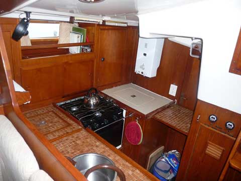 Wauquiez Amphitrite 43 sailboat