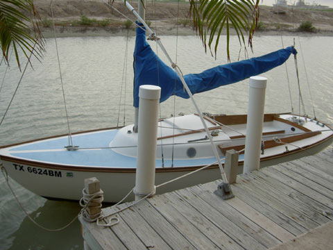 Cape Dory Typhoon, 19 ft. 1977 sailboat