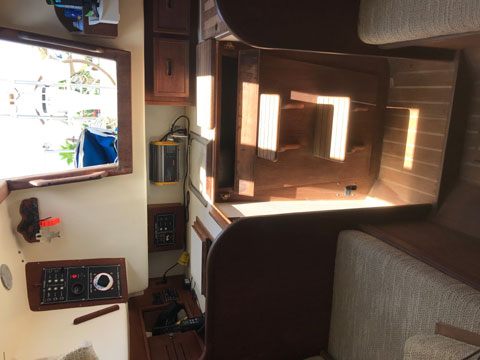 Cape Dory 28, 1982 sailboat