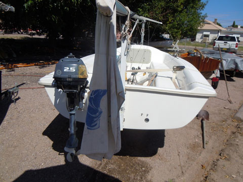 Catalina Capri 16.5', 1996 sailboat