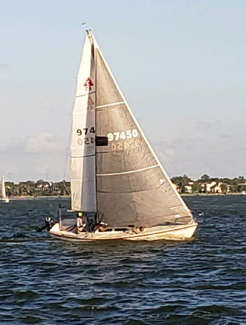 Capri 25, 1988 sailboat