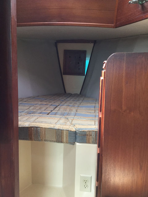 Com-Pac II 27, 1986 sailboat