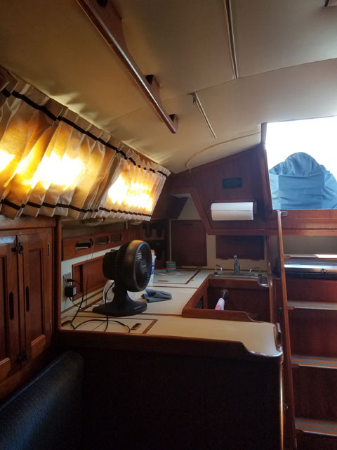 Ericson 35 Sloop, 1985 sailboat