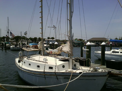 Hermann Lazy Jack 32, 1977, sailboat