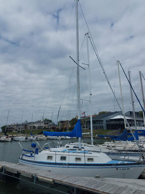 Hunter  27, 1984 sailboat