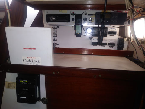 Hunter 33 Cherubini, 1982 sailboat