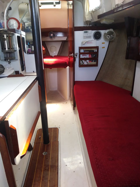 Hunter 33 Cherubini, 1982 sailboat