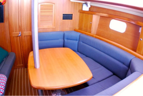 Hunter 36, 2007 sailboat