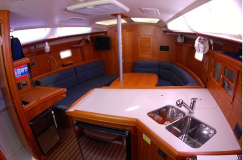 Hunter 36, 2007 sailboat