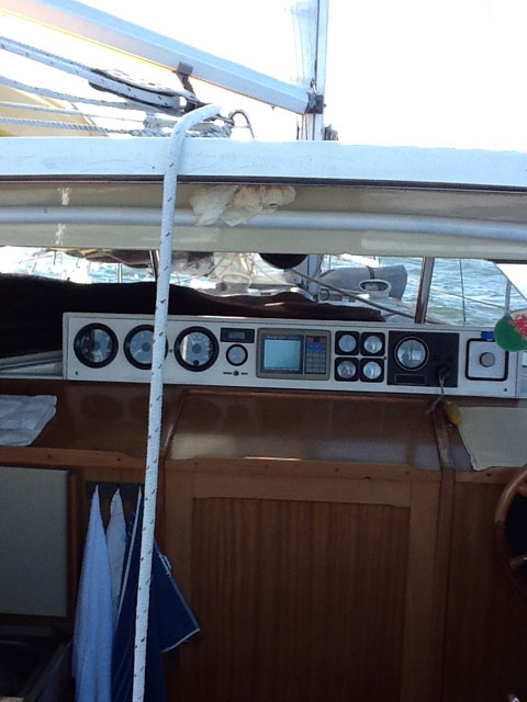 LM 28 Pilothouse Sailing Sloop 1986 sailboat