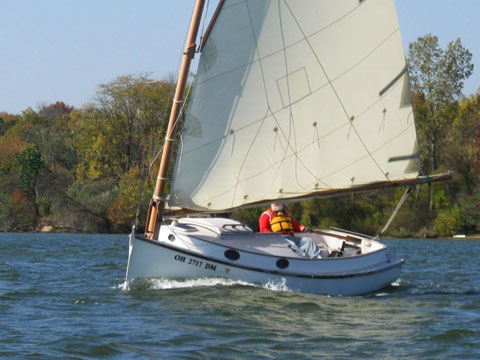 Menger 19, 2004 sailboat
