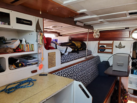 Norm Cross Trimaran, 1982 sailboat