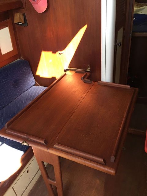 Sea Sprite 30, 1983 sailboat