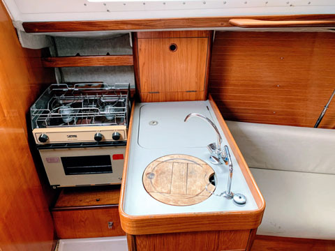 Beneteau First 285, 1988 sailboat