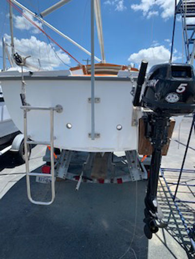 Catalina Capri 16, 1989 sailboat