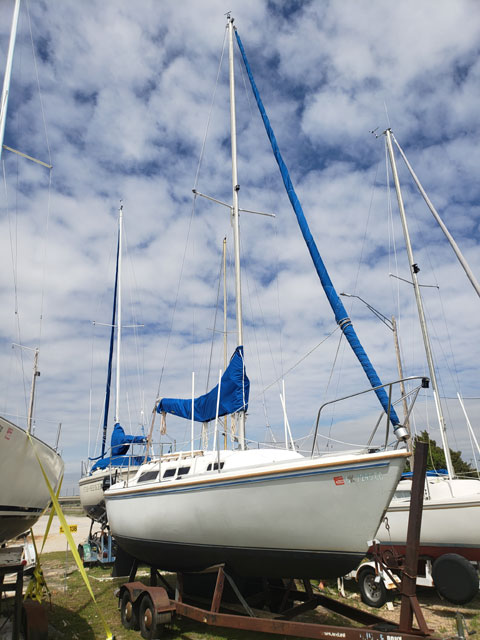Catalina 25 swing keel, 1984 sailboat
