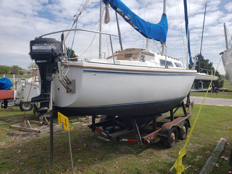 Catalina 25 swing keel, 1984 sailboat
