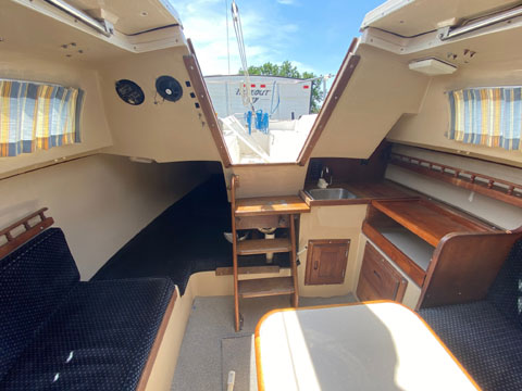 Catalina 25, 1979 sailboat