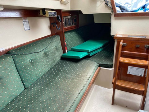 Catalina 27, 1986 sailboat