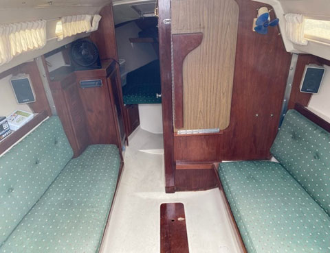 Catalina 27, 1986 sailboat