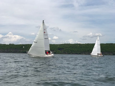 Catalina 27, 1980 sailboat