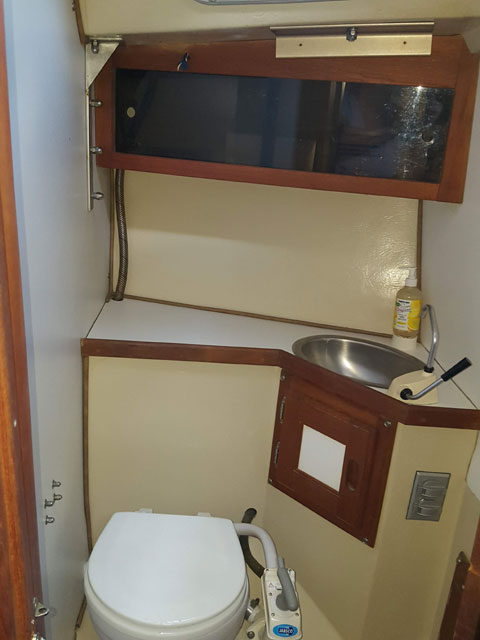 Catalina 30 Tall rig, 1983 sailboat