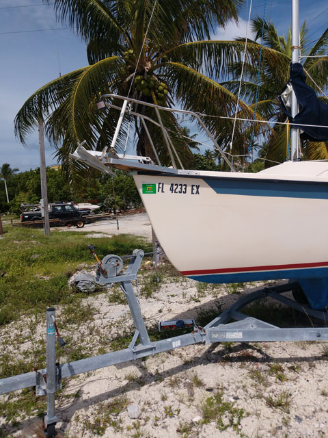 Hutchins ComPac 19, 1987 sailboat