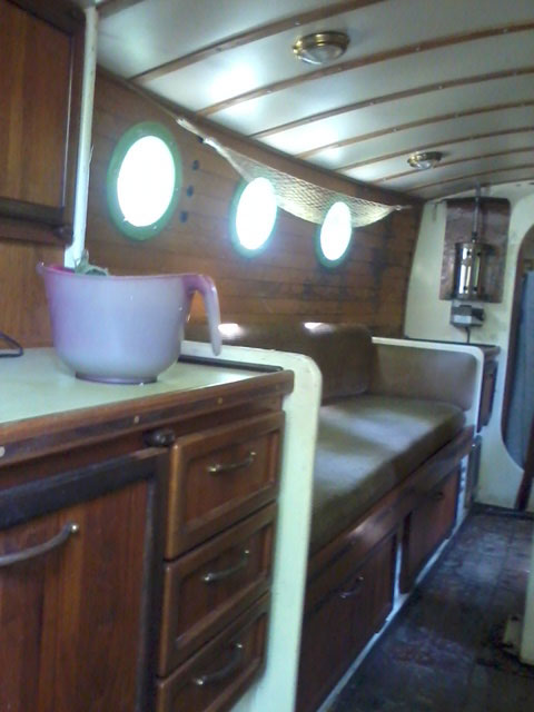 Custom Leeboard gaff ketch, 28 ft., early 90s sailboat