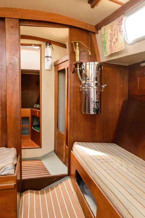 Hallberg Rassy, Monsun 31 foot, 1974 sailboat