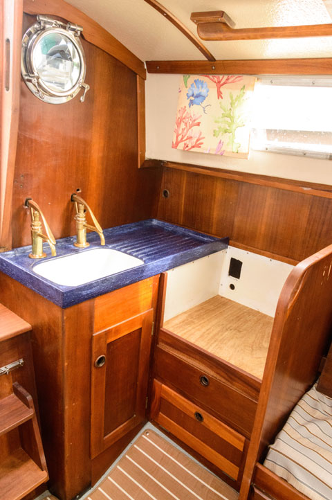 Hallberg Rassy, Monsun 31 foot, 1974 sailboat