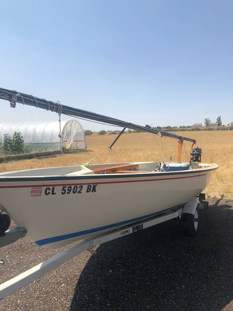 Boston Whaler Harpoon 5.2, 17 feet, 1980 sailboat