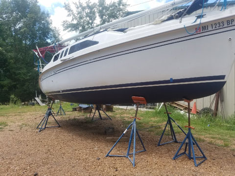 Hunter 260, 1999 sailboat