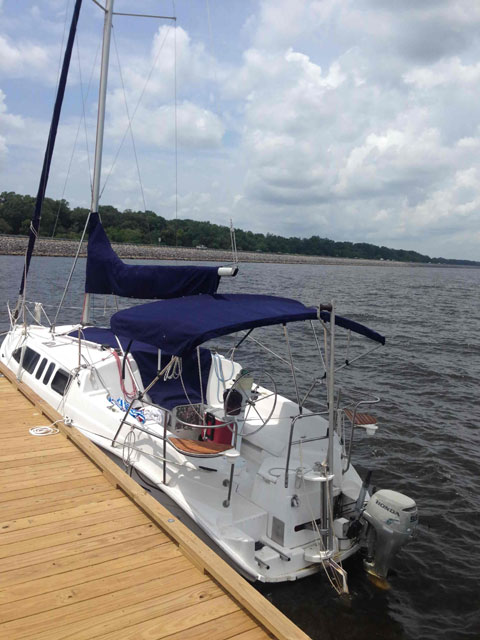 Hunter 260, 1999 sailboat