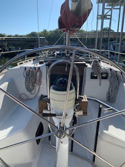 Hunter 335, 1988 sailboat