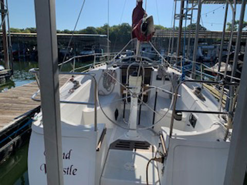 Hunter 335, 1988 sailboat