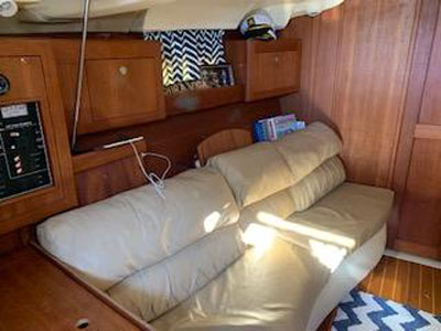 Hunter 380, 2002 sailboat