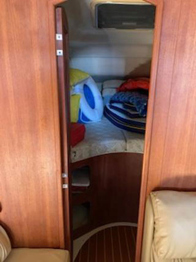 Hunter 380, 2002 sailboat