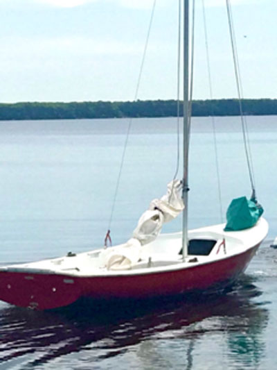 Chrysler Lonestar 13 sailboat